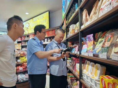 市市场监管局积极推进食品流通领域“守底线、查隐患、保安全”专项行动